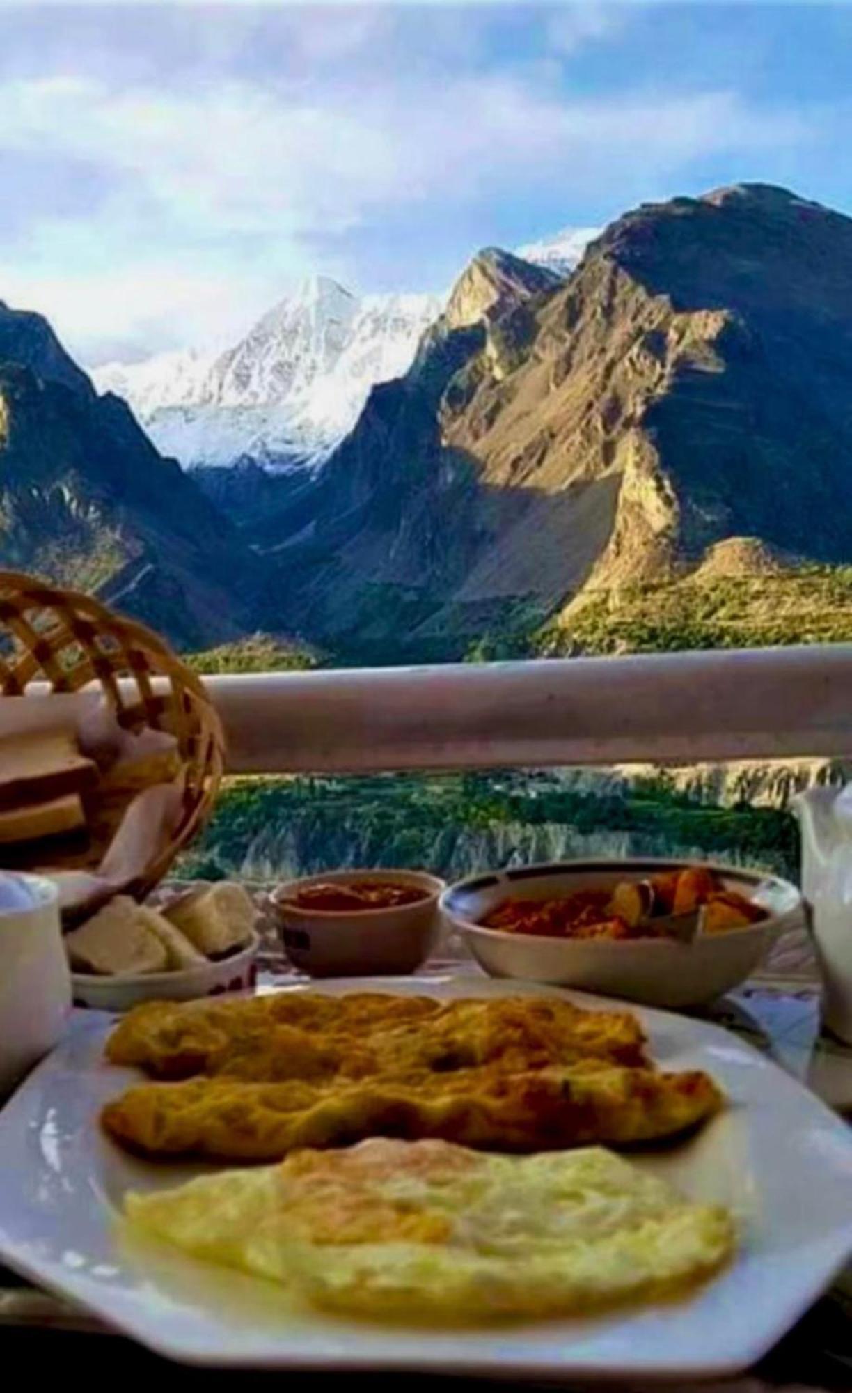 Backpackers Stories By Old Hunza Inn Karimabad  Екстериор снимка