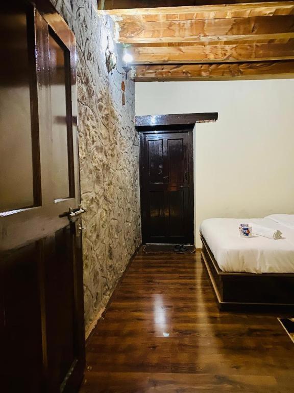 Backpackers Stories By Old Hunza Inn Karimabad  Екстериор снимка